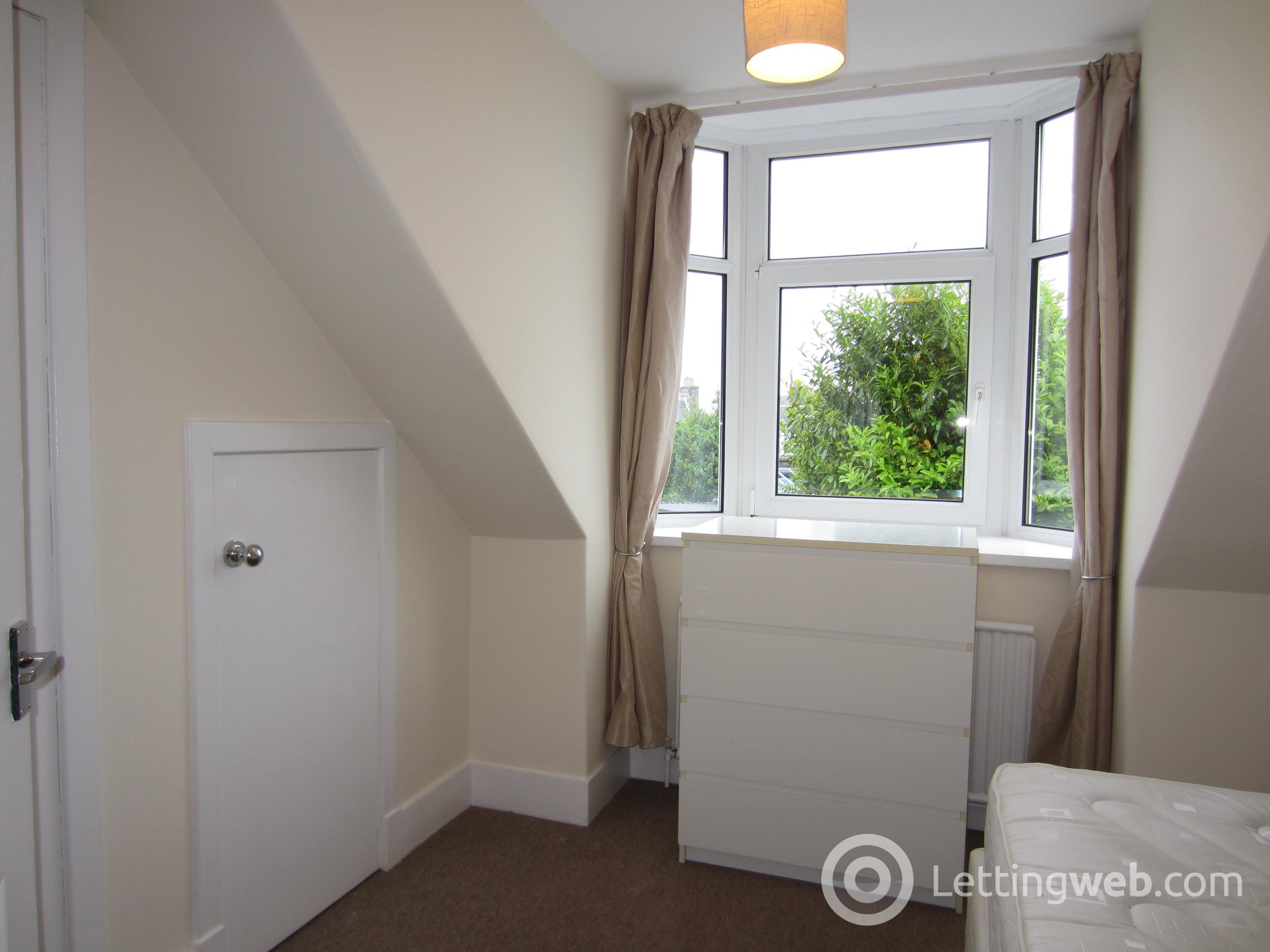 Property to rent in Broomhill Road, Aberdeen, AB10
