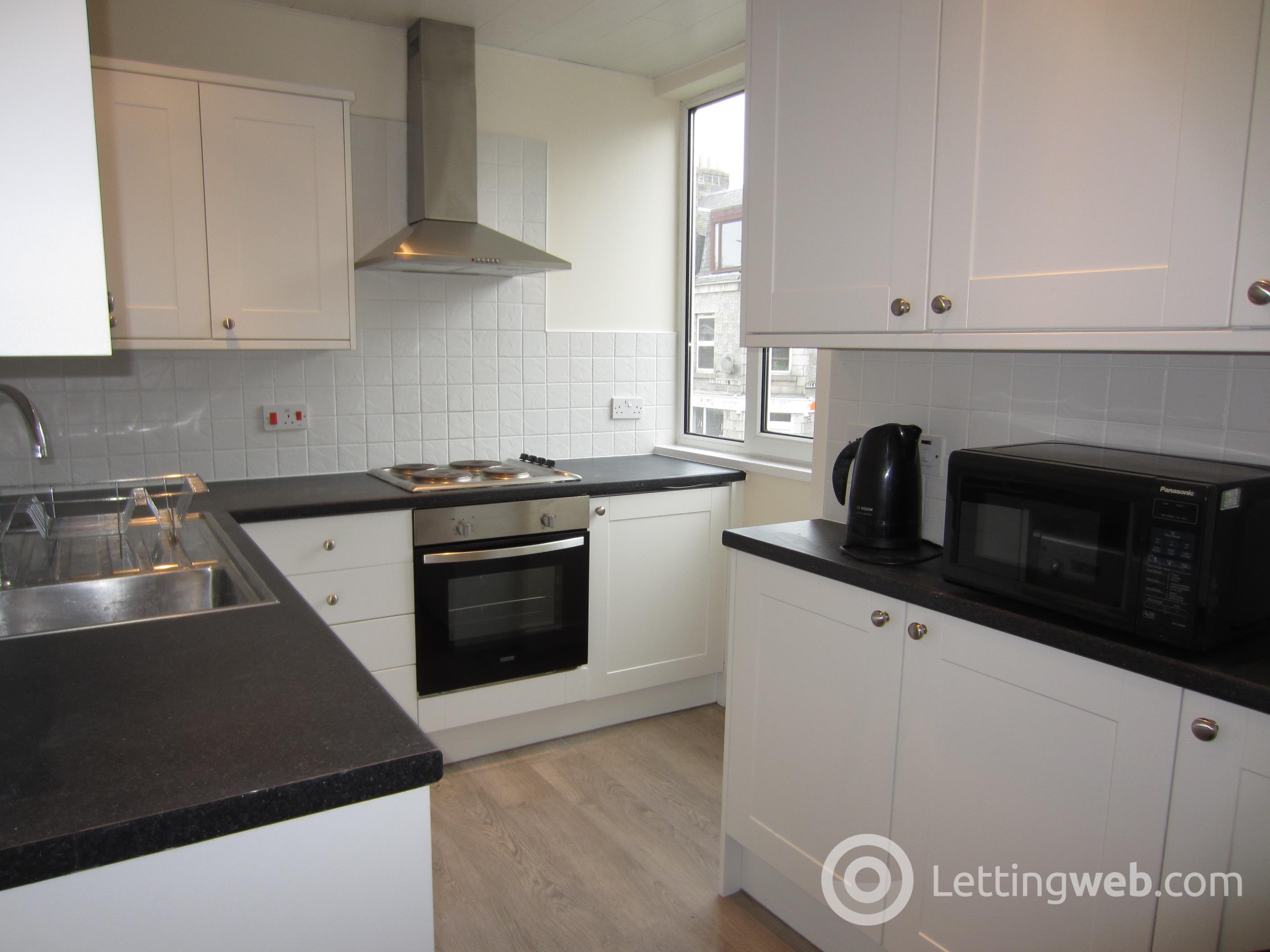 Property to rent in Broomhill Road, Aberdeen, AB10