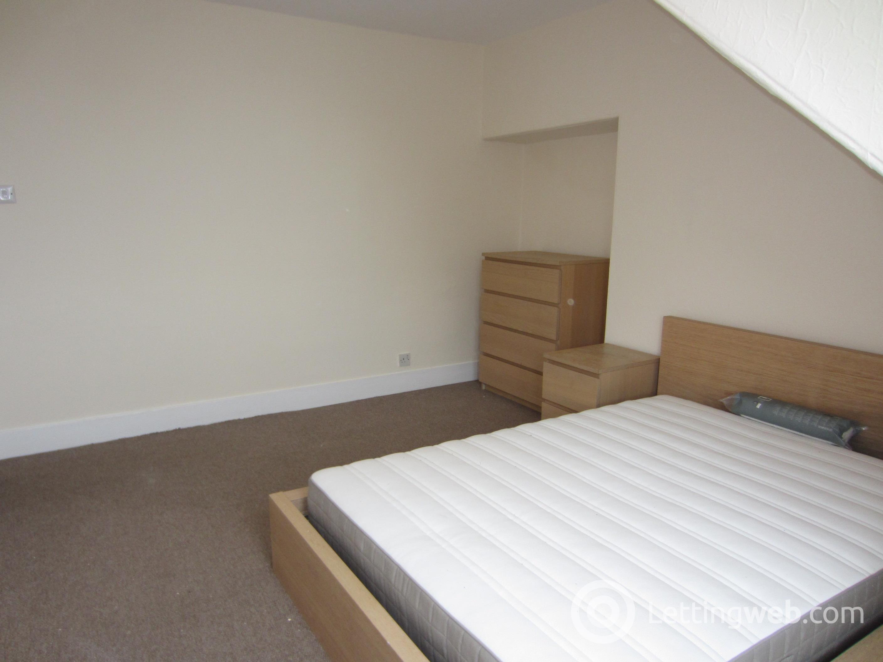 Property to rent in Broomhill Road, Aberdeen, AB10