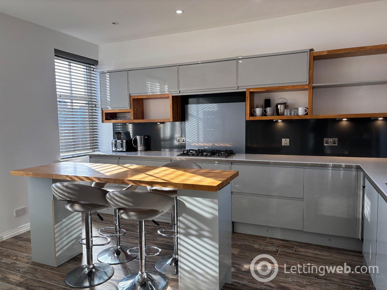 Property to rent in Great Western Road, West End, Aberdeen, AB10