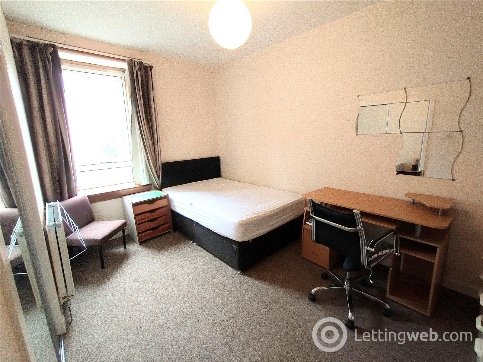 Property to rent in Urquhart Road, Aberdeen, AB24