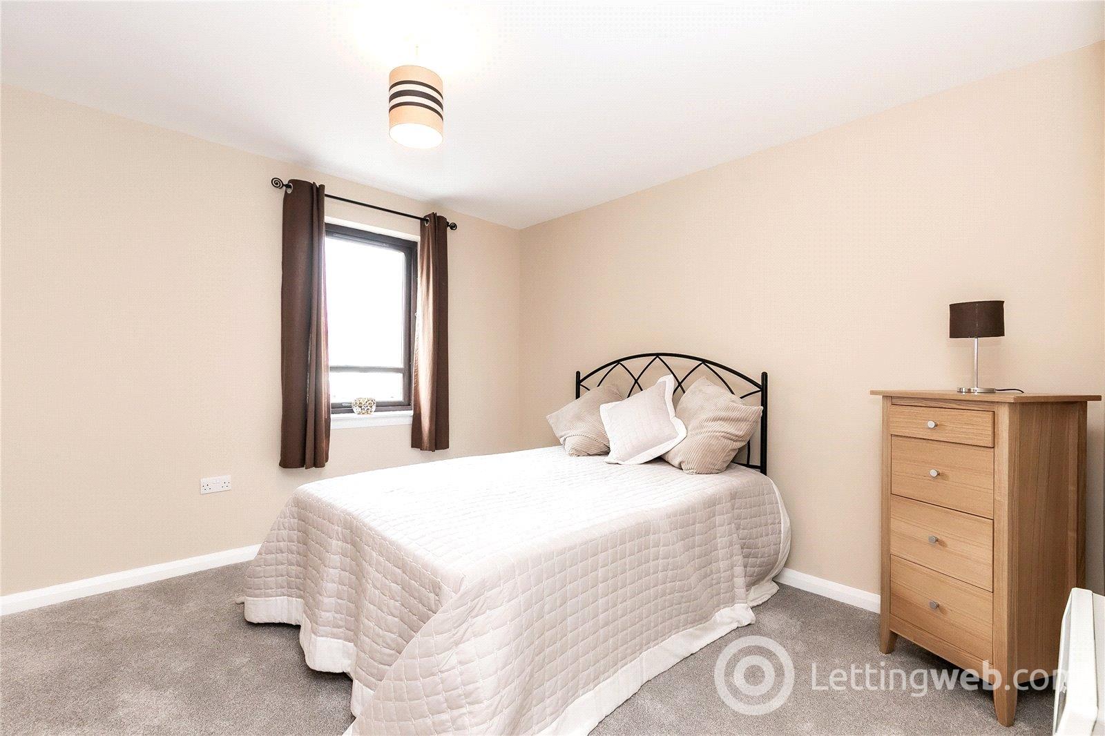 Property to rent in Canal Place, Aberdeen, AB24