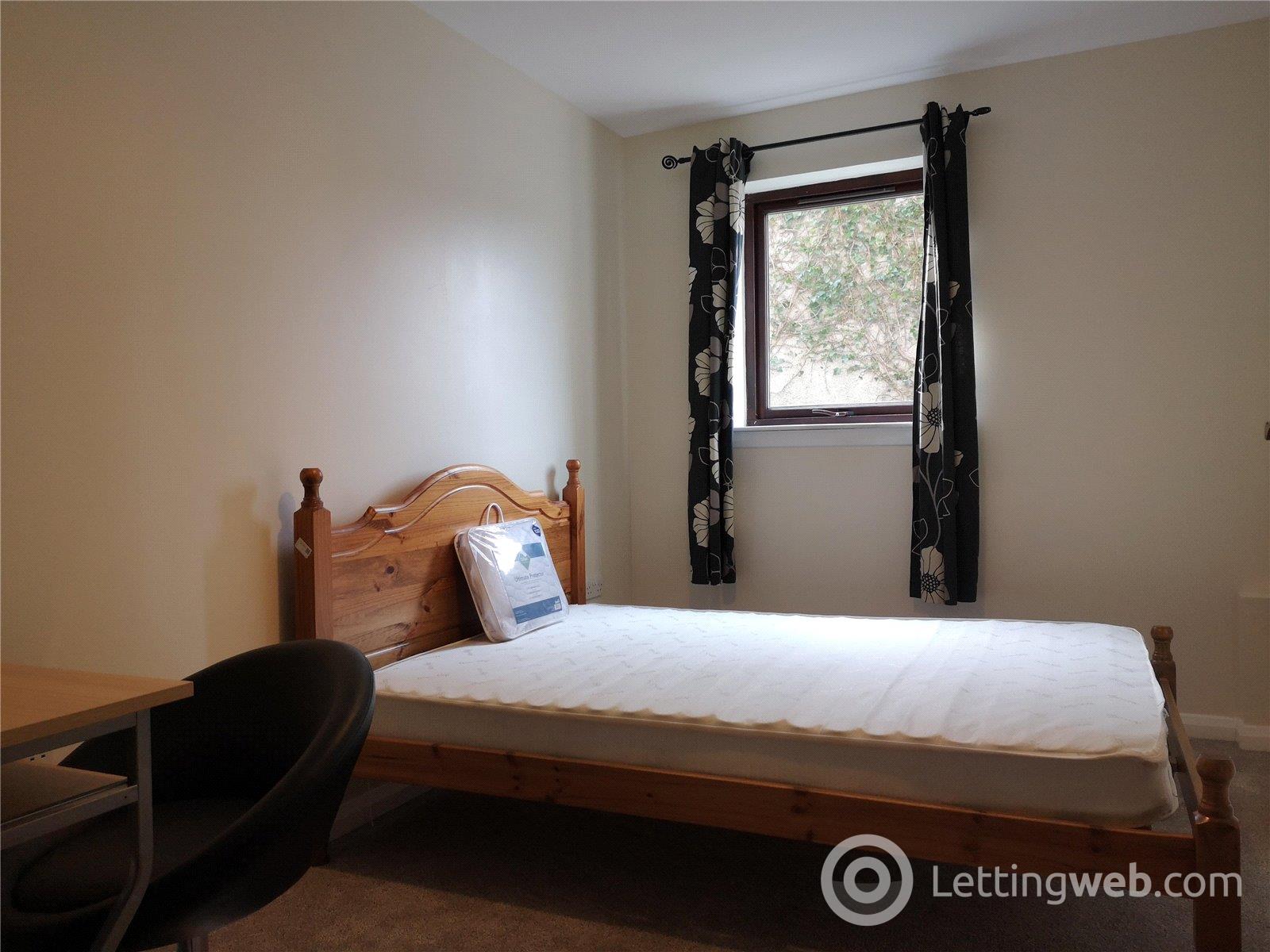 Property to rent in Canal Place, Aberdeen, AB24