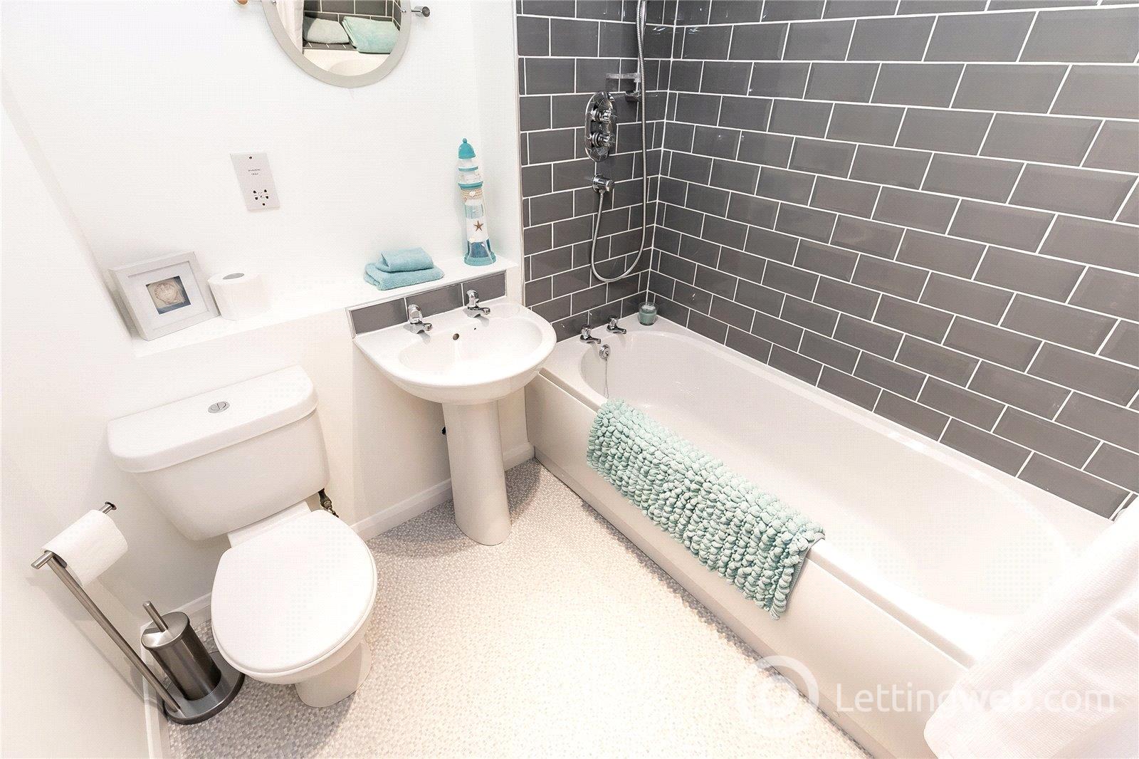 Property to rent in Canal Place, Aberdeen, AB24