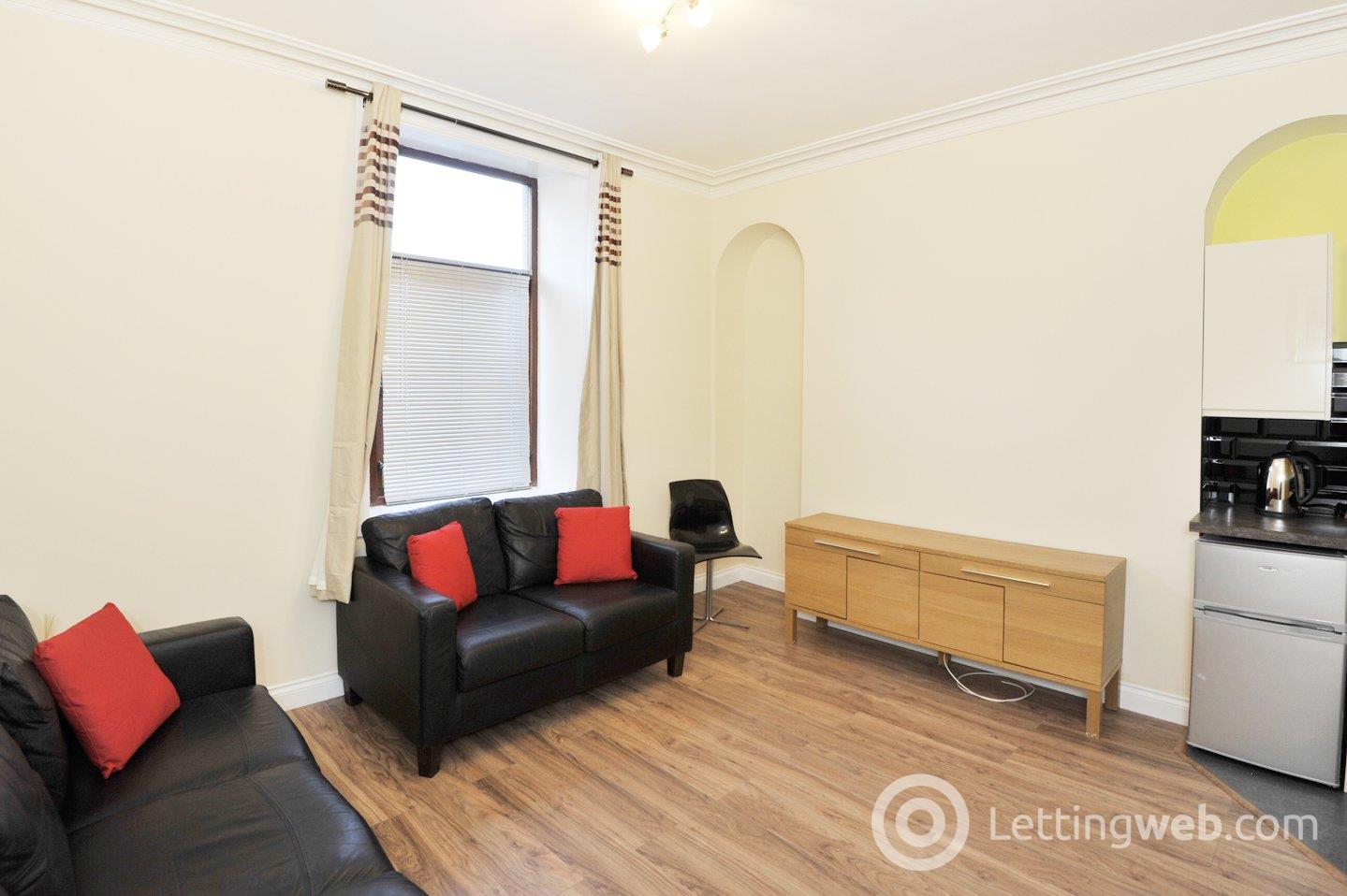 Property to rent in Holburn Street, Ground Floor Left, Aberdeen, AB10