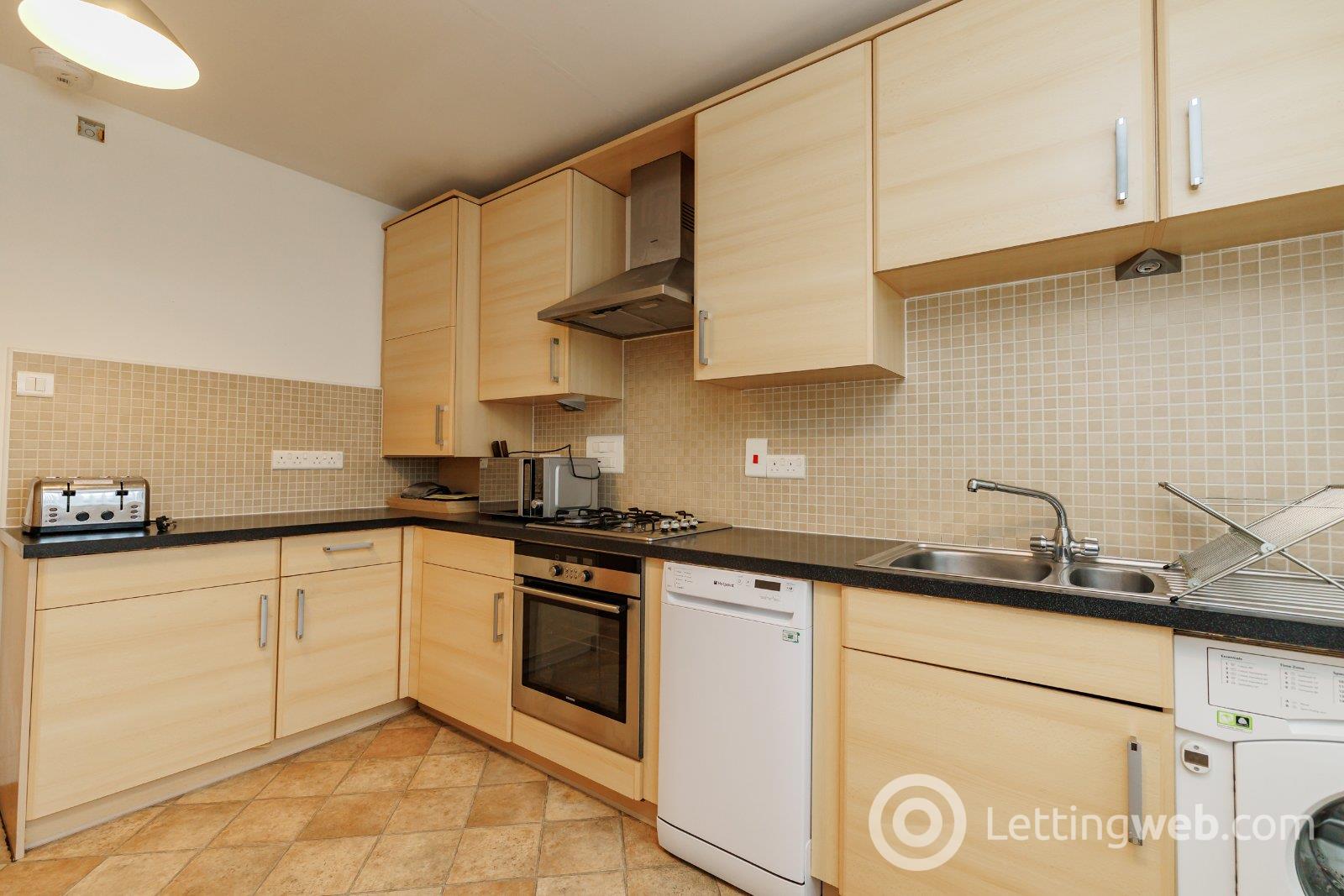 Property to rent in Baker Road, Hilton, Aberdeen, AB24