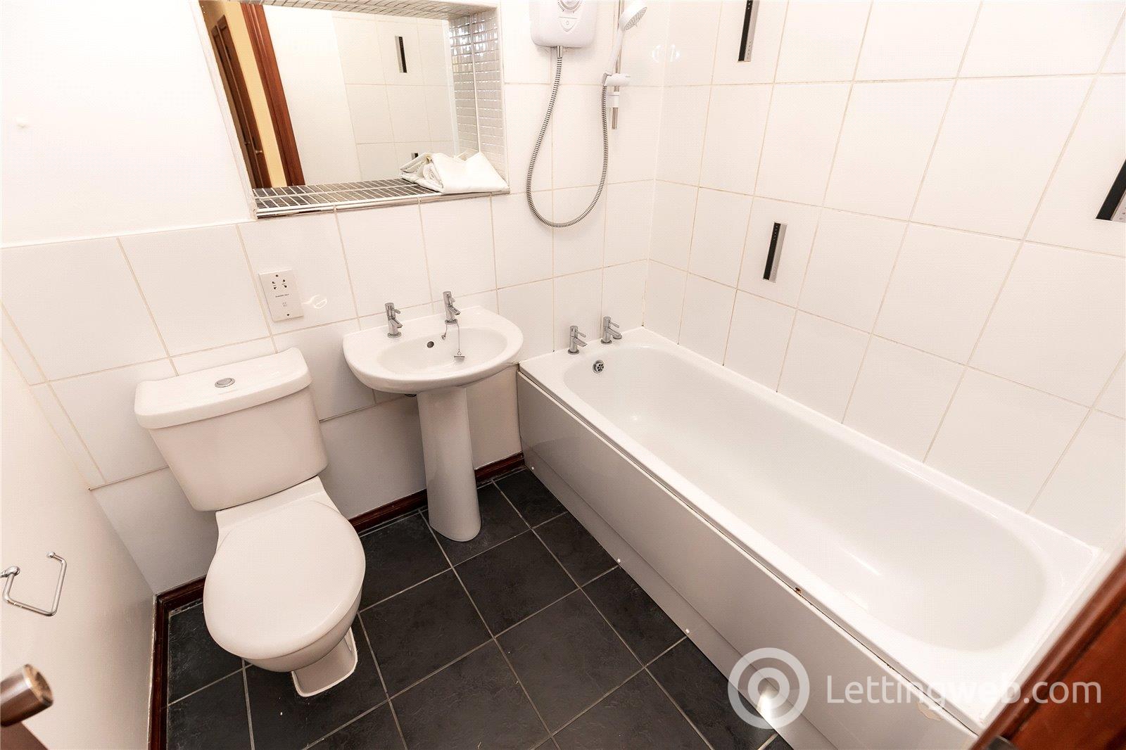 Property to rent in Caroline Apartments, Forbes Street, Aberdeen, AB25