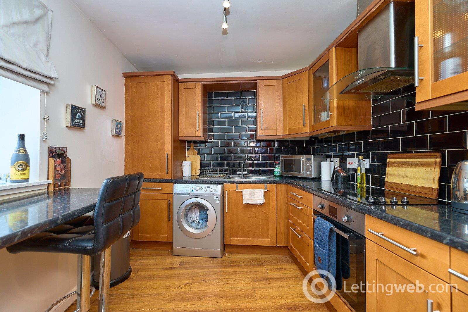 Property to rent in Berry Street, Top Floor Right, City Centre, Aberdeen, AB25