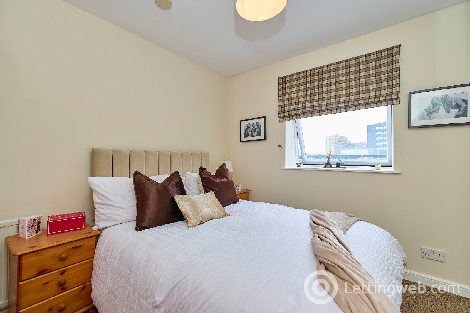 Property to rent in Berry Street, Top Floor Right, City Centre, Aberdeen, AB25