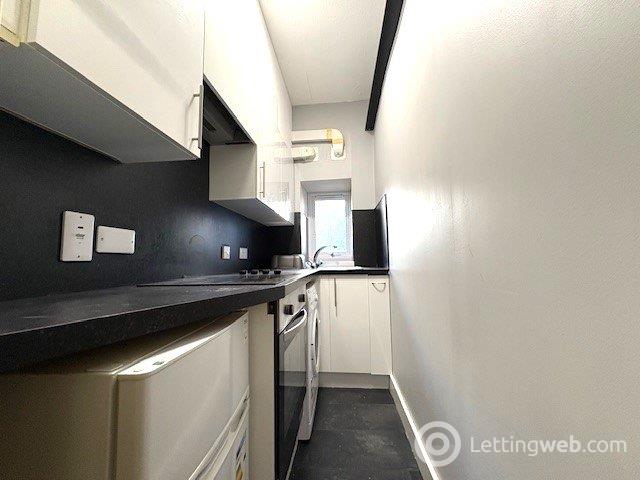 Property to rent in 41 Urquhart Road, Aberdeen, AB24