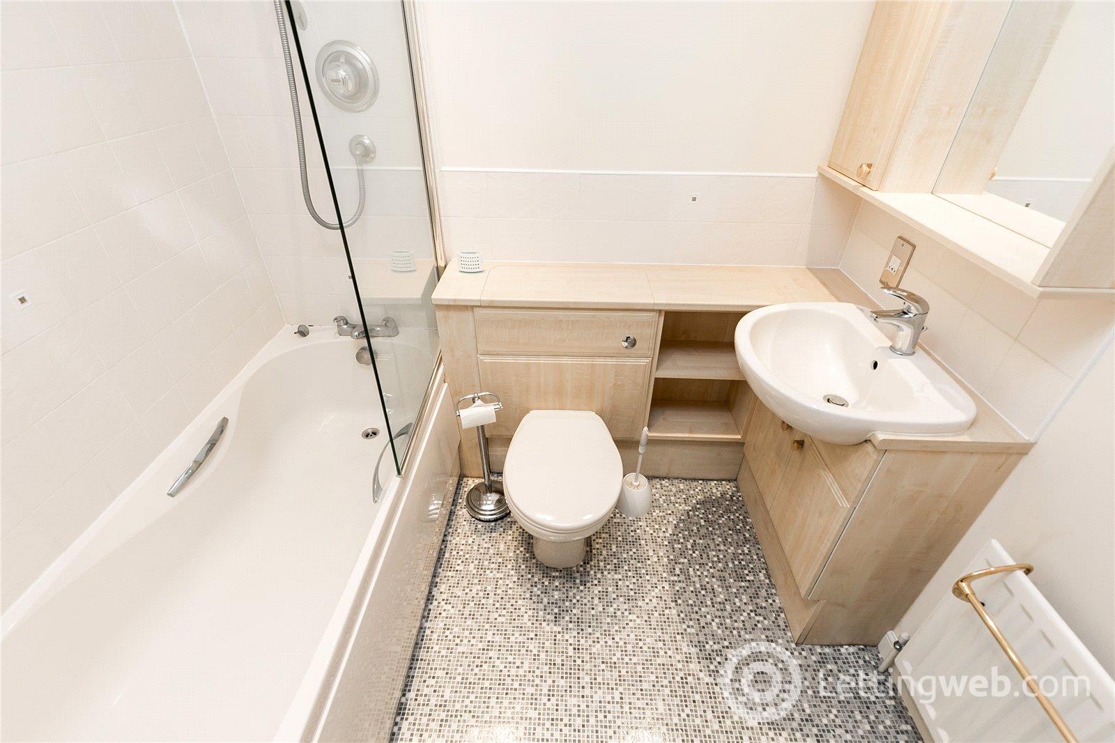 Property to rent in Western Cross, Great Western Road, Aberdeen, AB10