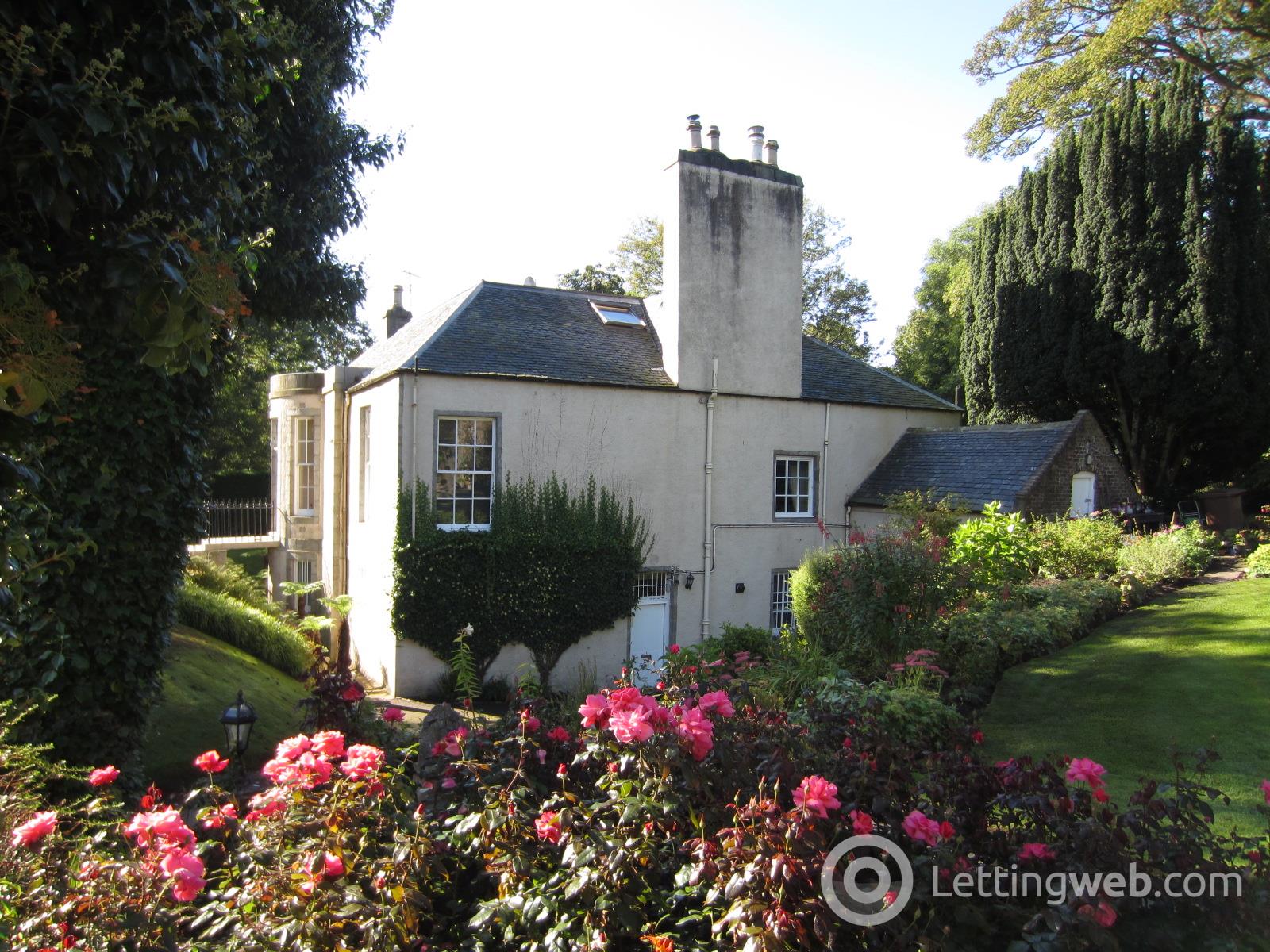 Property to rent in Rainnieston Room, Tillydrone House, The Chanonry, Old Aberdeen, AB24