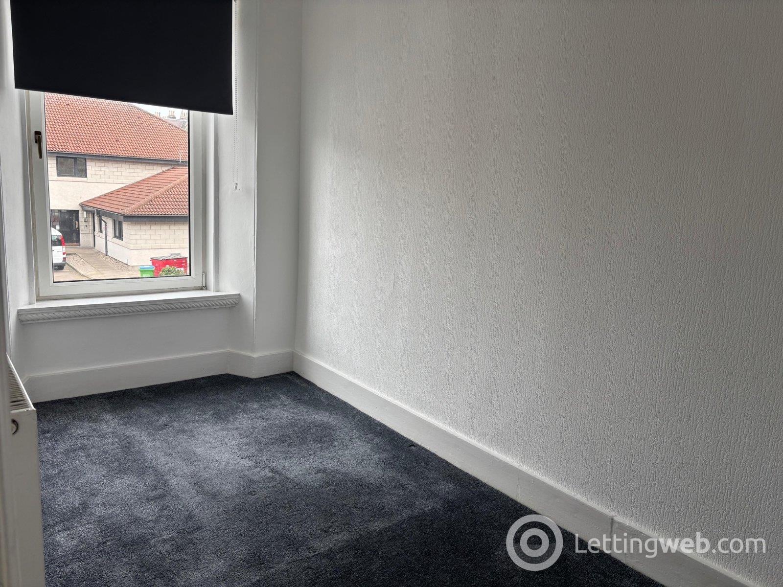 Property to rent in Claremont Place, Aberdeen, AB10