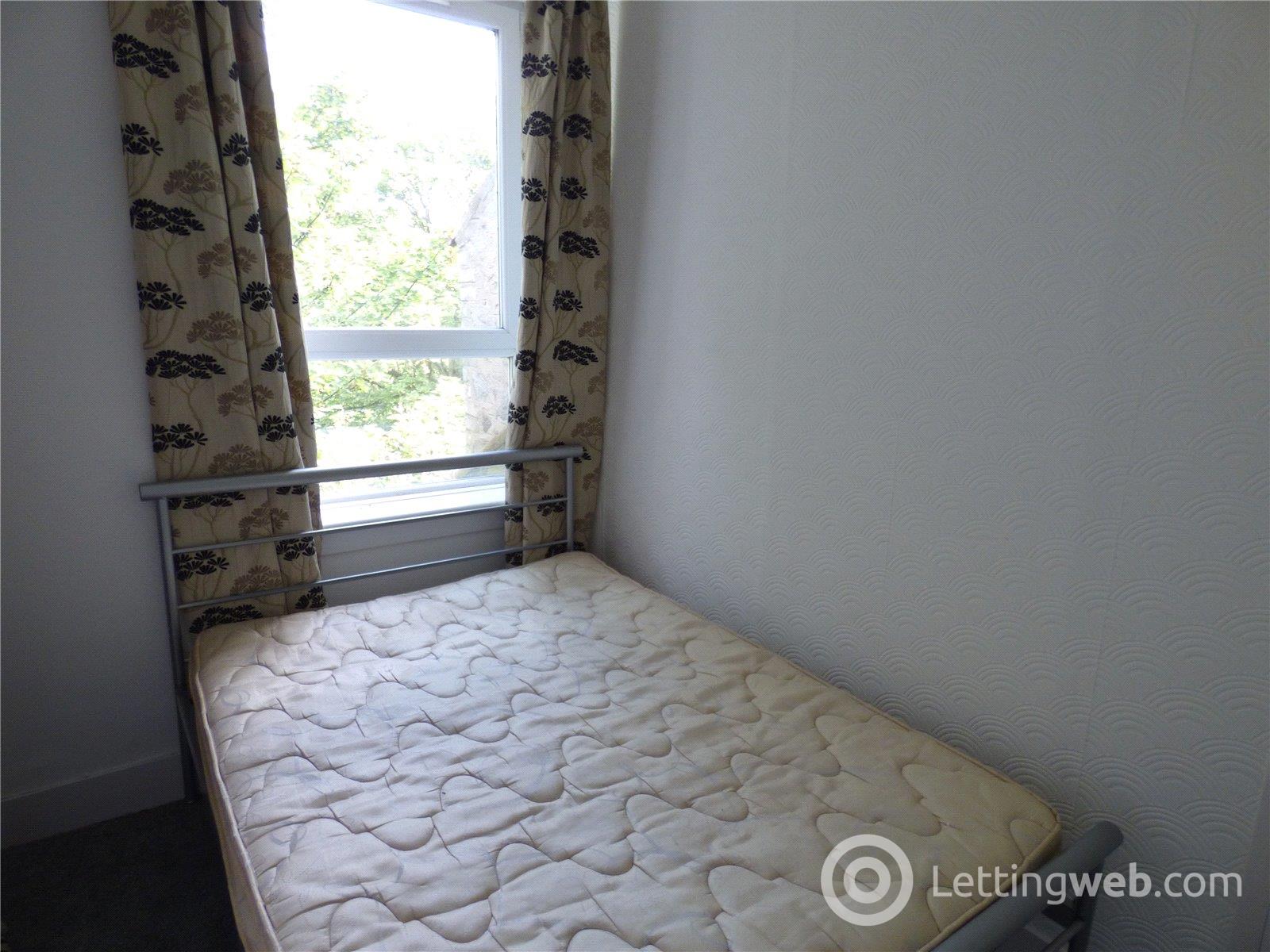Property to rent in Sunnybank Place, Aberdeen, AB24