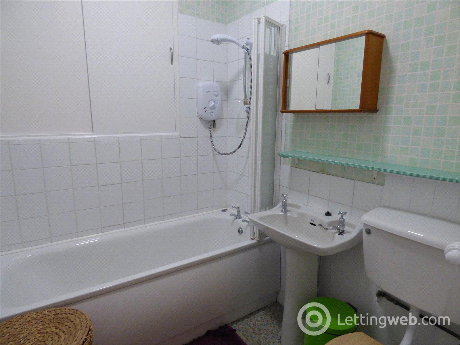Property to rent in Sunnybank Place, Aberdeen, AB24