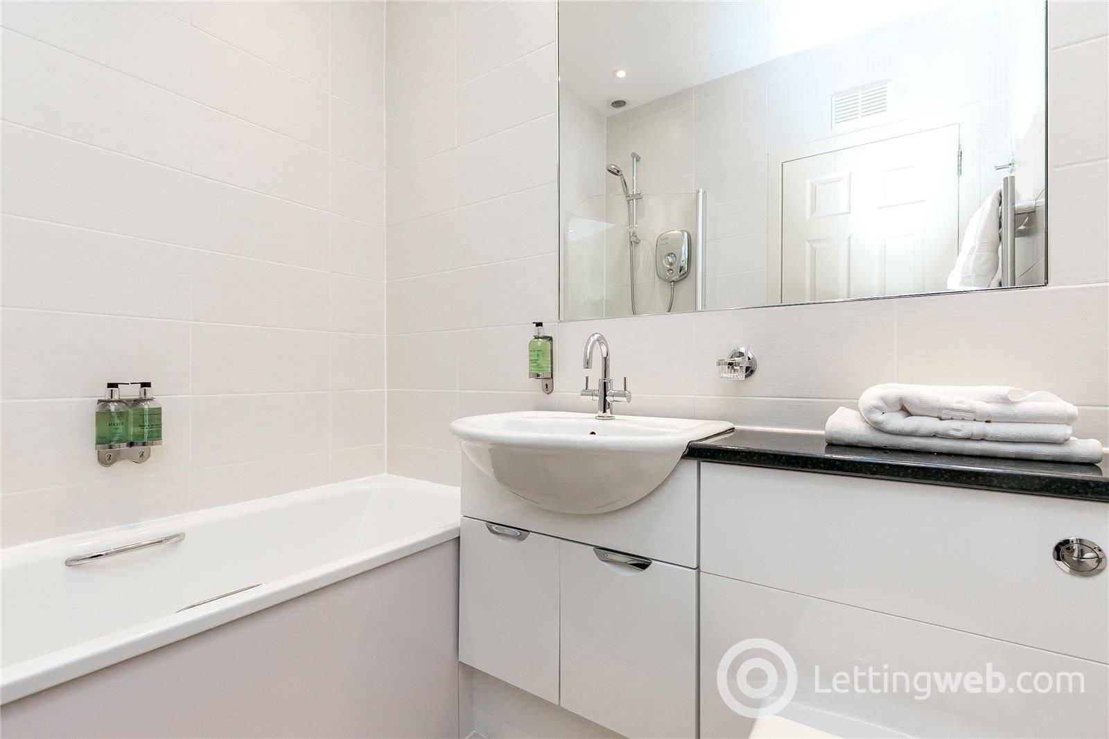 Property to rent in Gilcomston Park, Aberdeen, Aberdeenshire, AB25