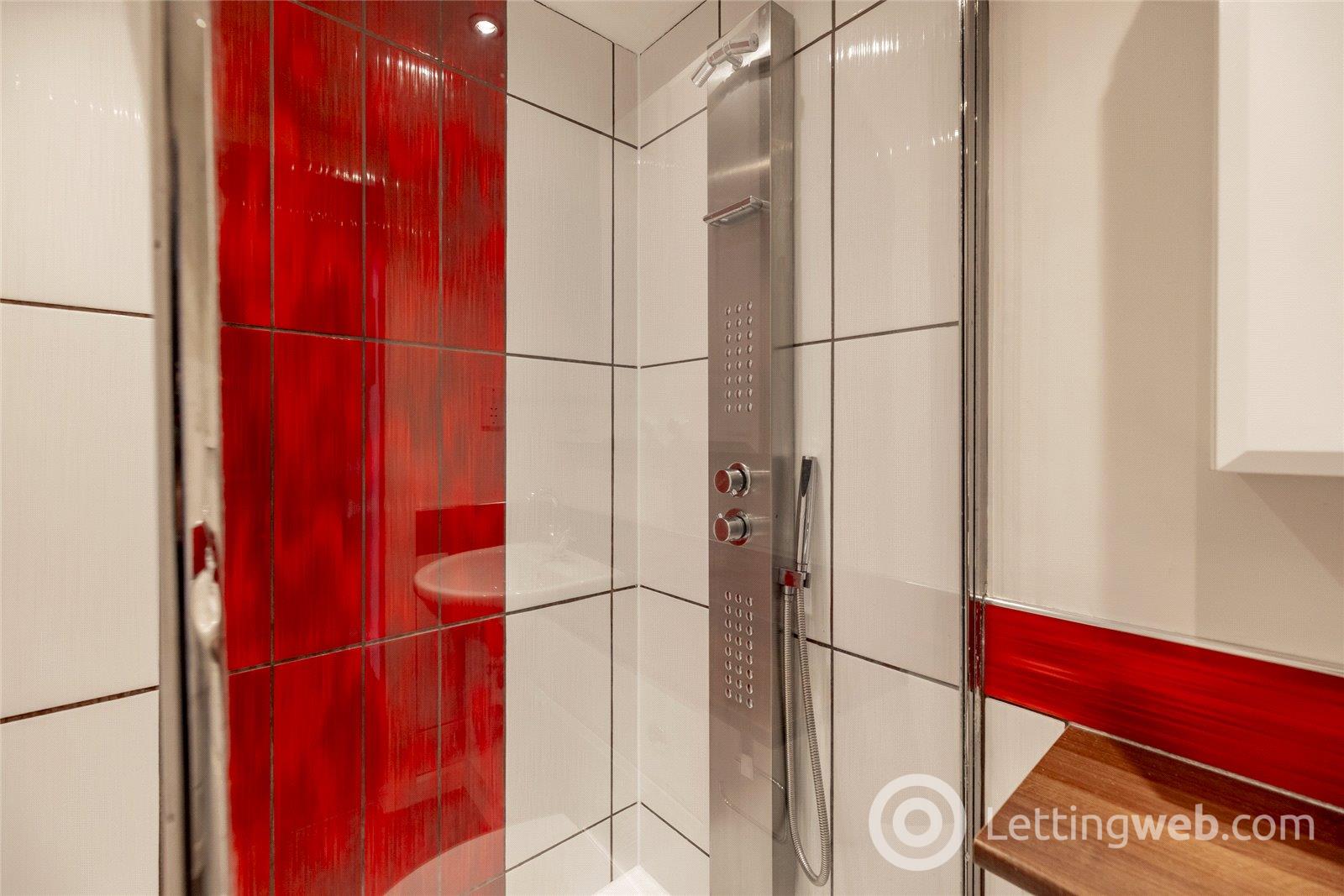Property to rent in Ashvale Place, Aberdeen, AB10
