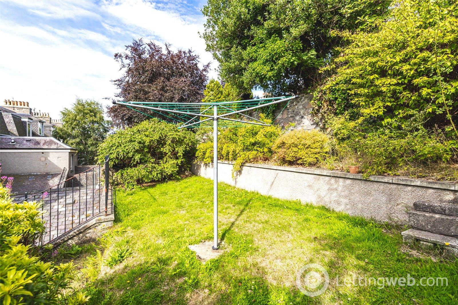 Property to rent in Ashvale Place, Aberdeen, AB10
