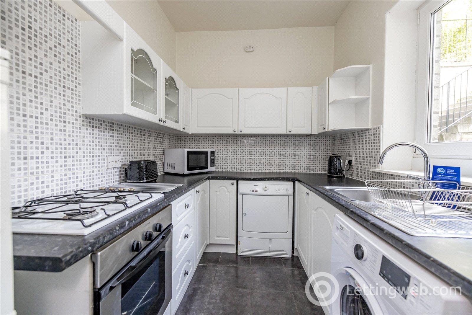 Property to rent in Ashvale Place, Aberdeen, AB10