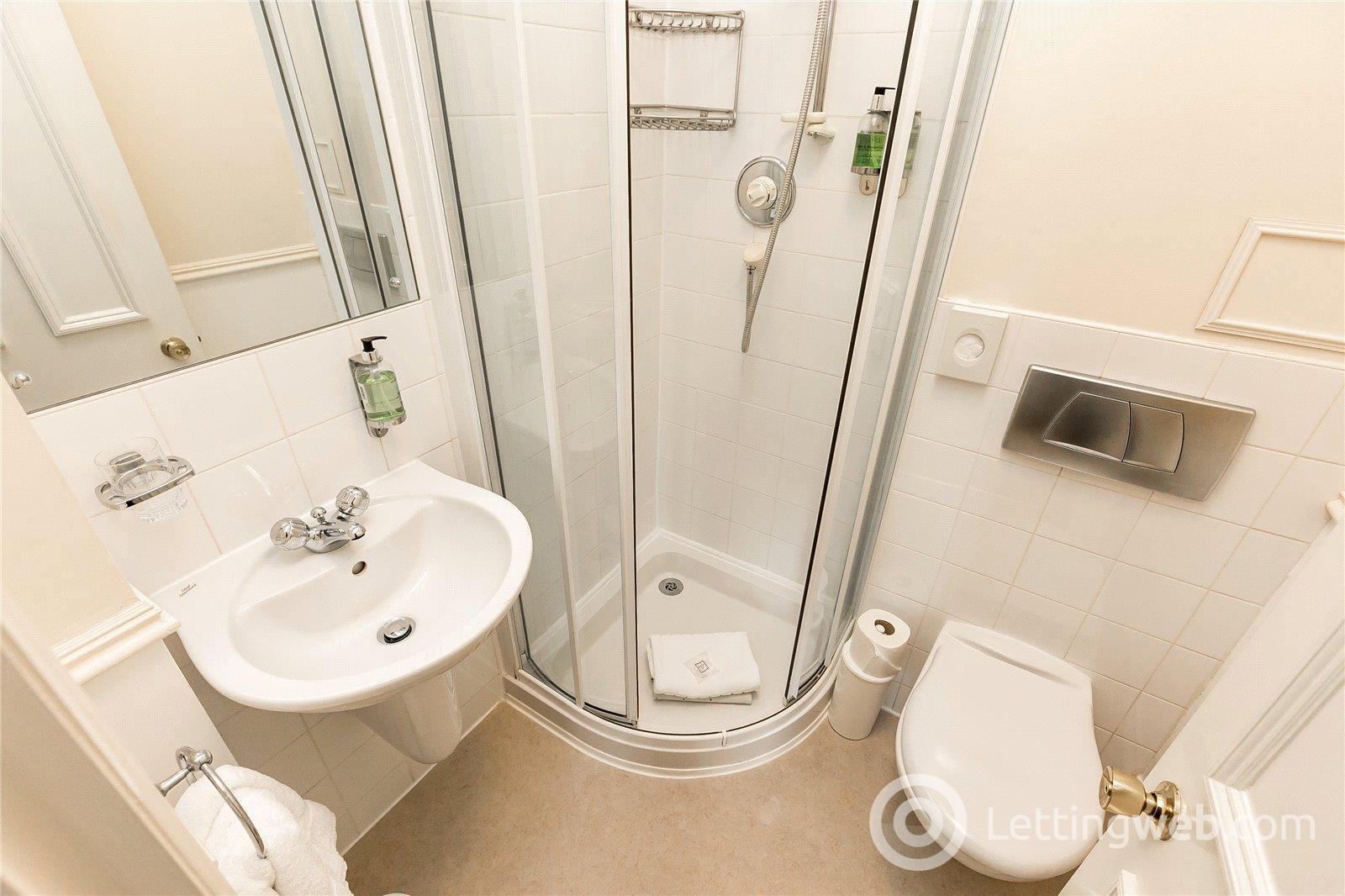 Property to rent in Whitehall Place, Aberdeen, AB25