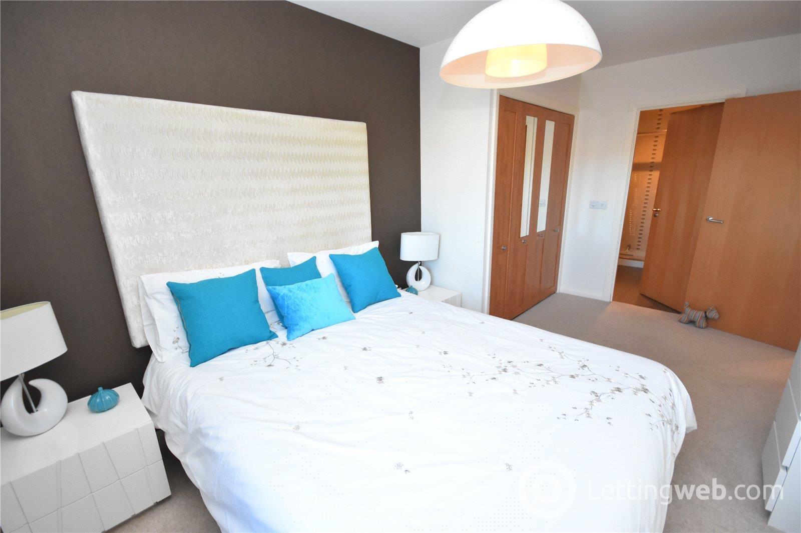 Property to rent in Queens Crescent, Top Floor, Kepplestone, Aberdeen, AB15