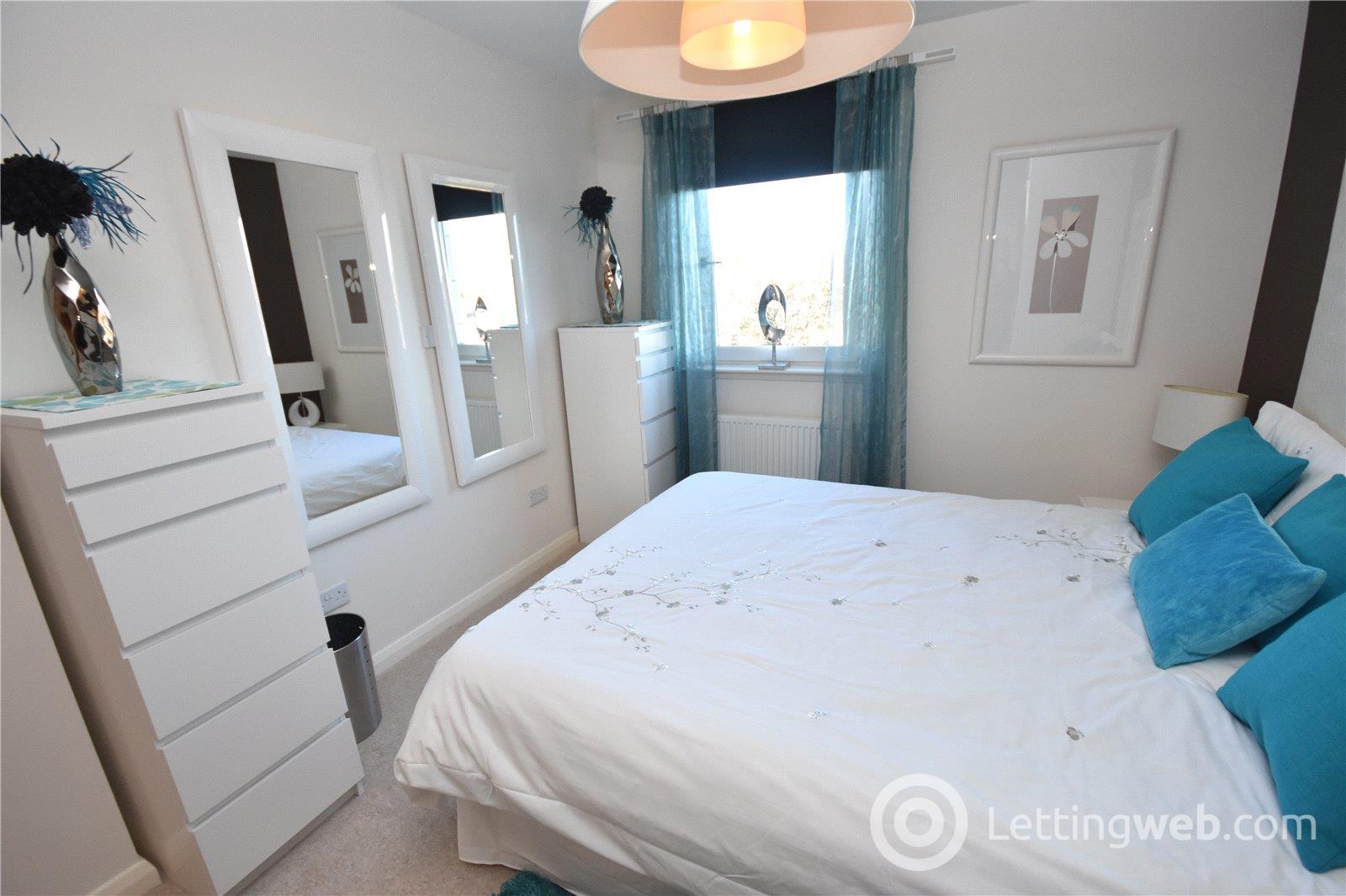 Property to rent in Queens Crescent, Top Floor, Kepplestone, Aberdeen, AB15