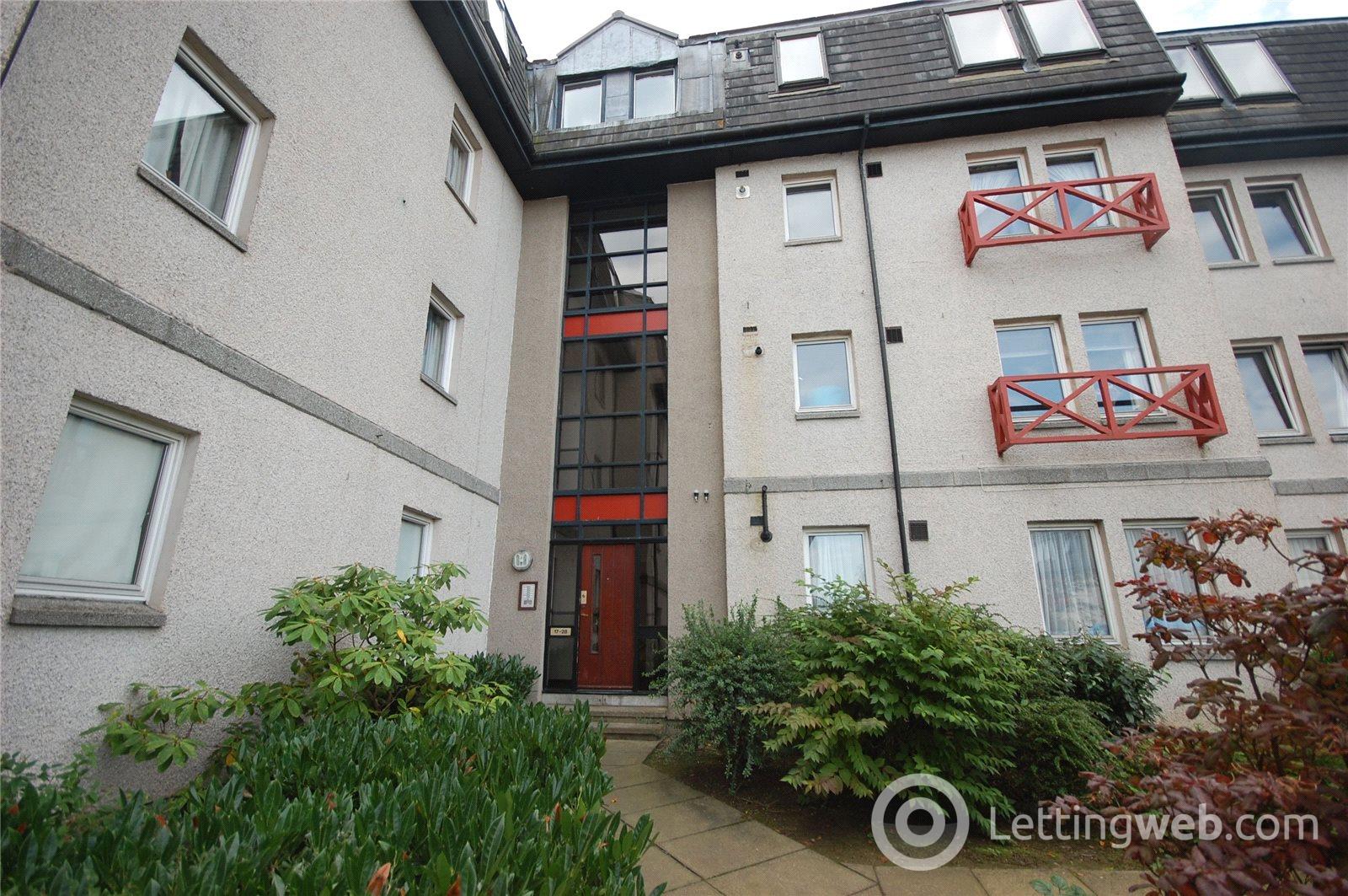 Property to rent in Gairn Mews, City Centre, Aberdeen, AB10