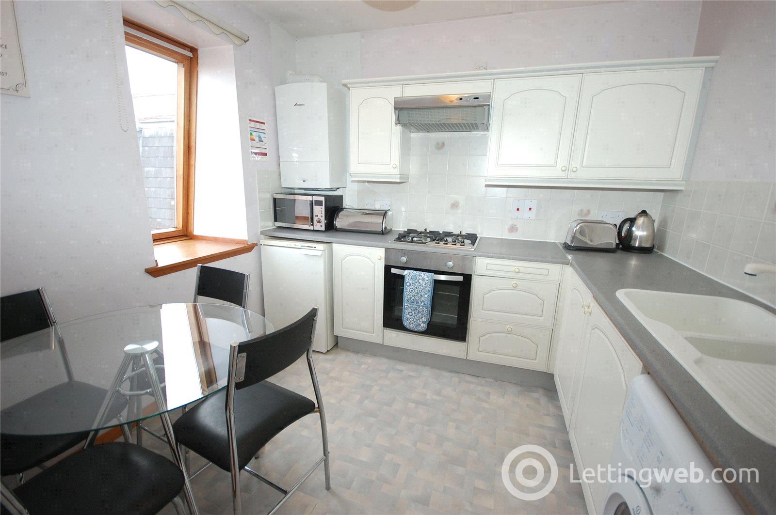 Property to rent in Gairn Mews, City Centre, Aberdeen, AB10