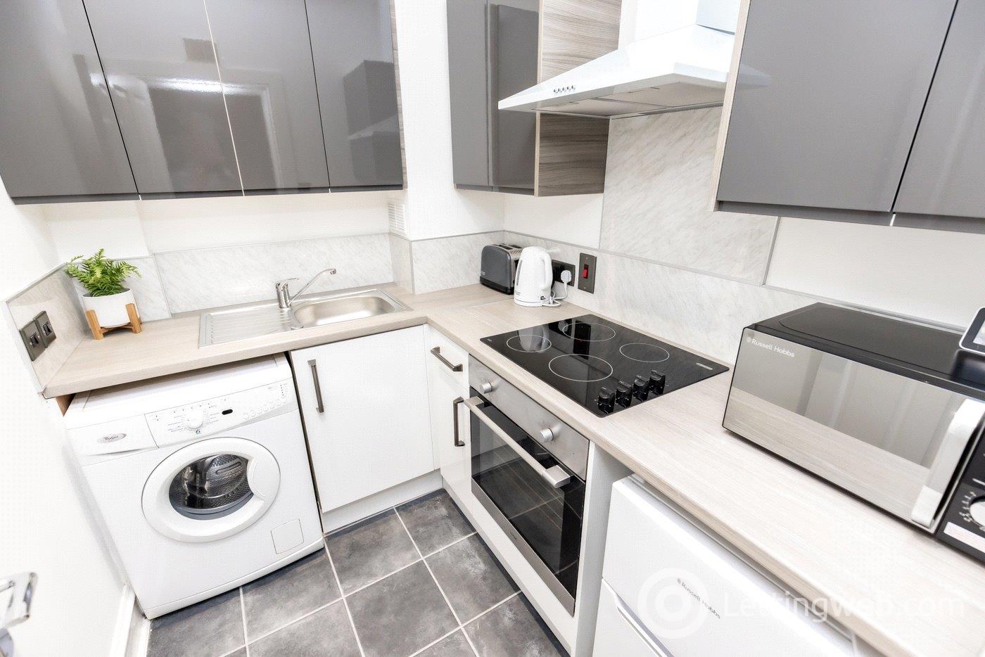 Property to rent in Wallfield Crescent, Aberdeen, AB25