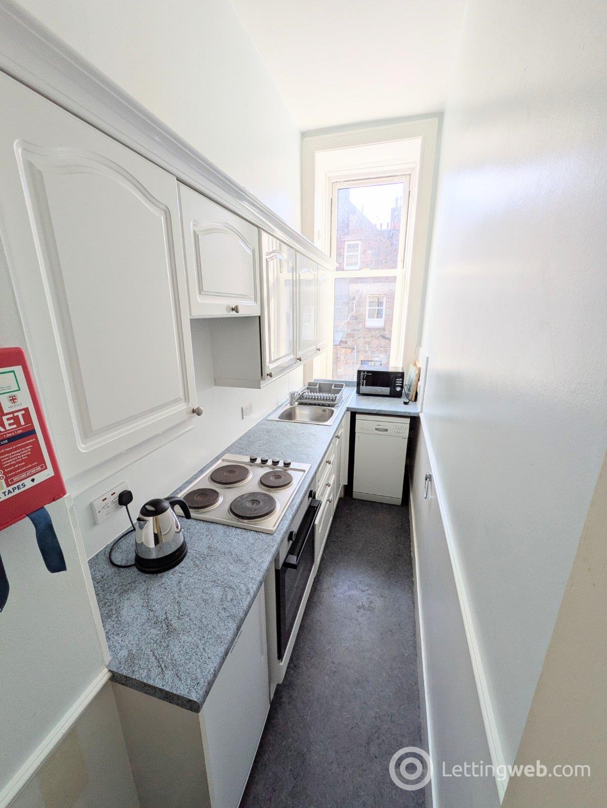 Property to rent in Rosemount Viaduct, Aberdeen, AB25