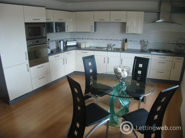 Property to rent in Rubislaw View, West End, Aberdeen, AB15