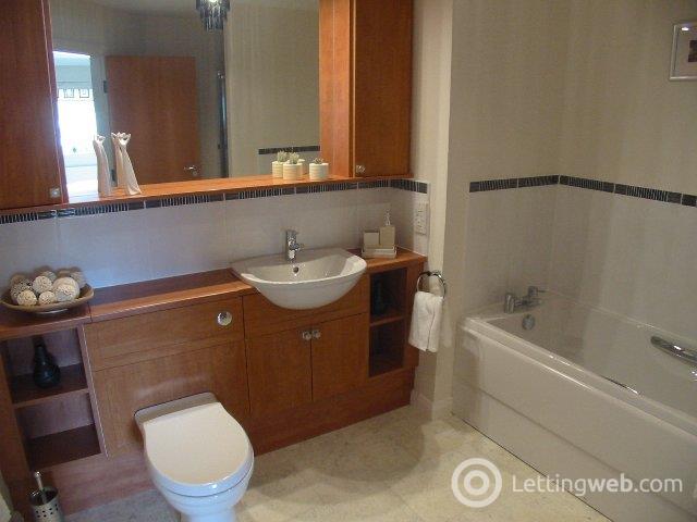 Property to rent in Rubislaw View, West End, Aberdeen, AB15
