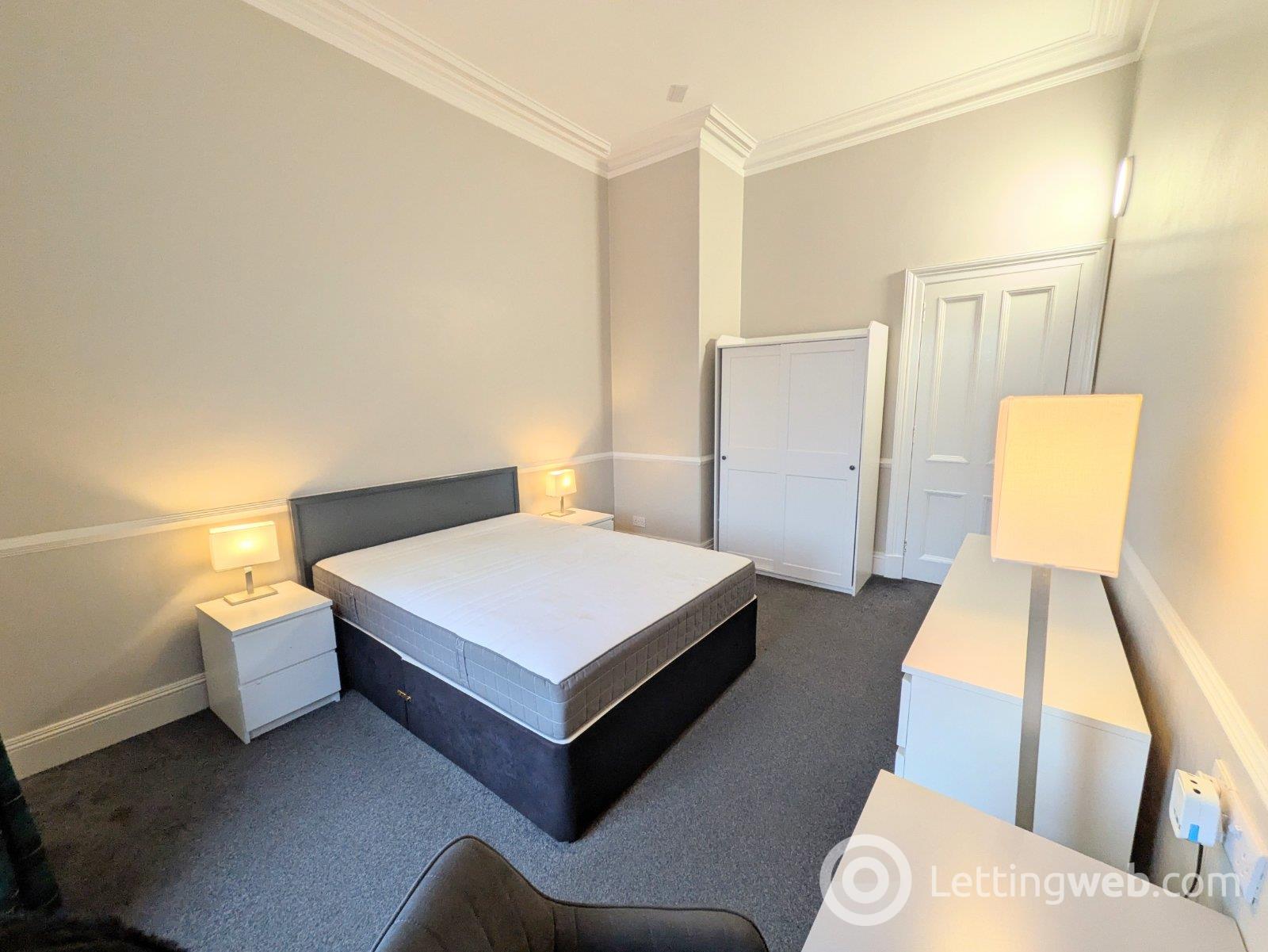Property to rent in Holburn Street, Aberdeen, AB10