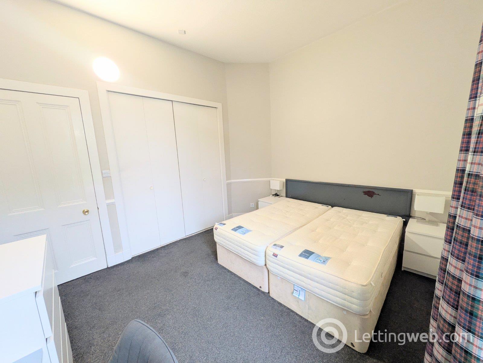 Property to rent in Holburn Street, Aberdeen, AB10