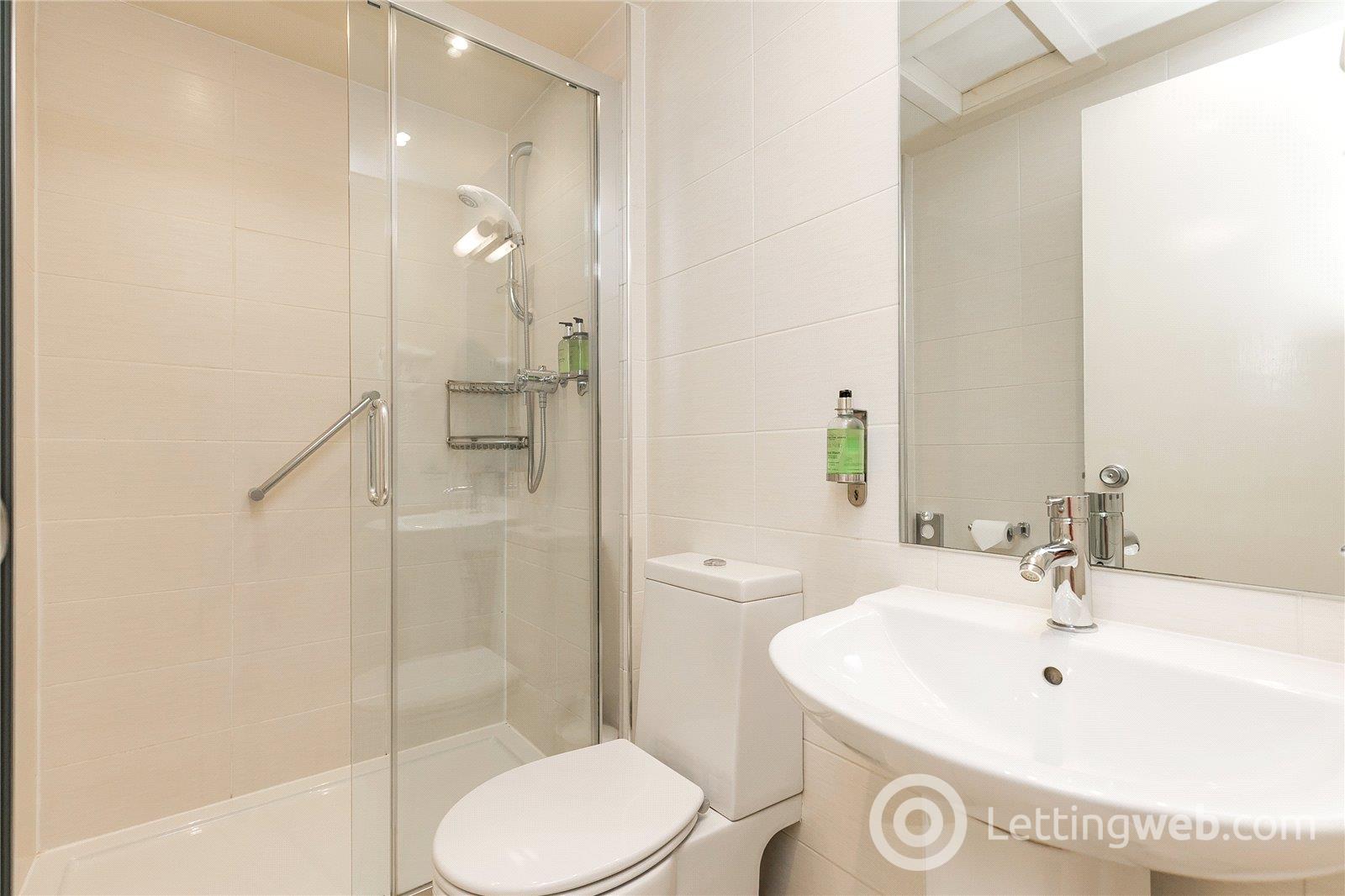 Property to rent in Baker Street, Aberdeen, AB25