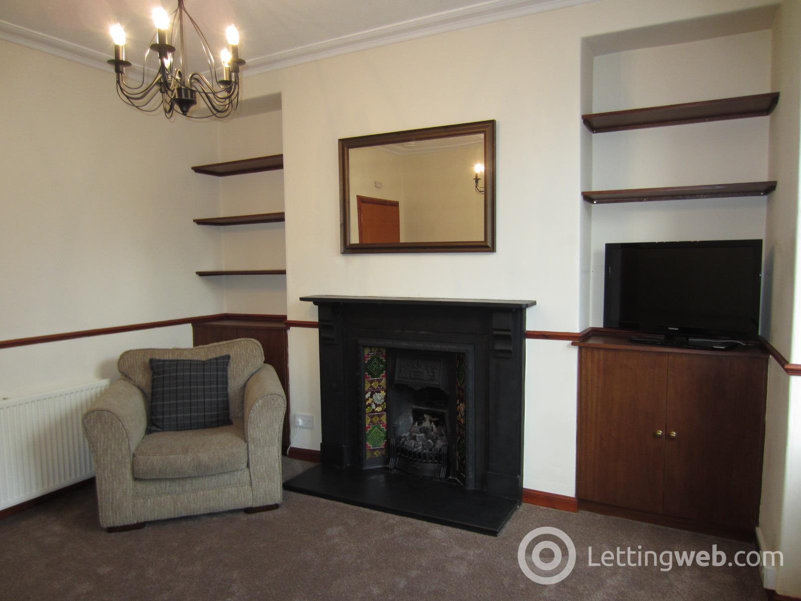 Property to rent in Wallfield Place, Rosemount, Aberdeen, AB25