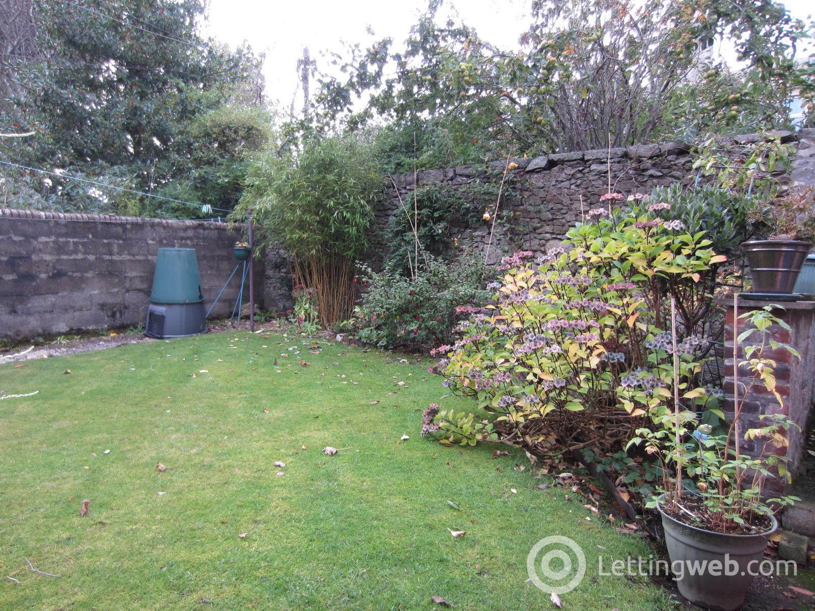 Property to rent in Wallfield Place, Rosemount, Aberdeen, AB25