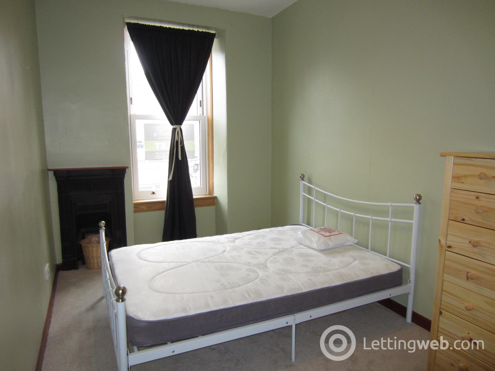 Property to rent in Wallfield Place, Rosemount, Aberdeen, AB25