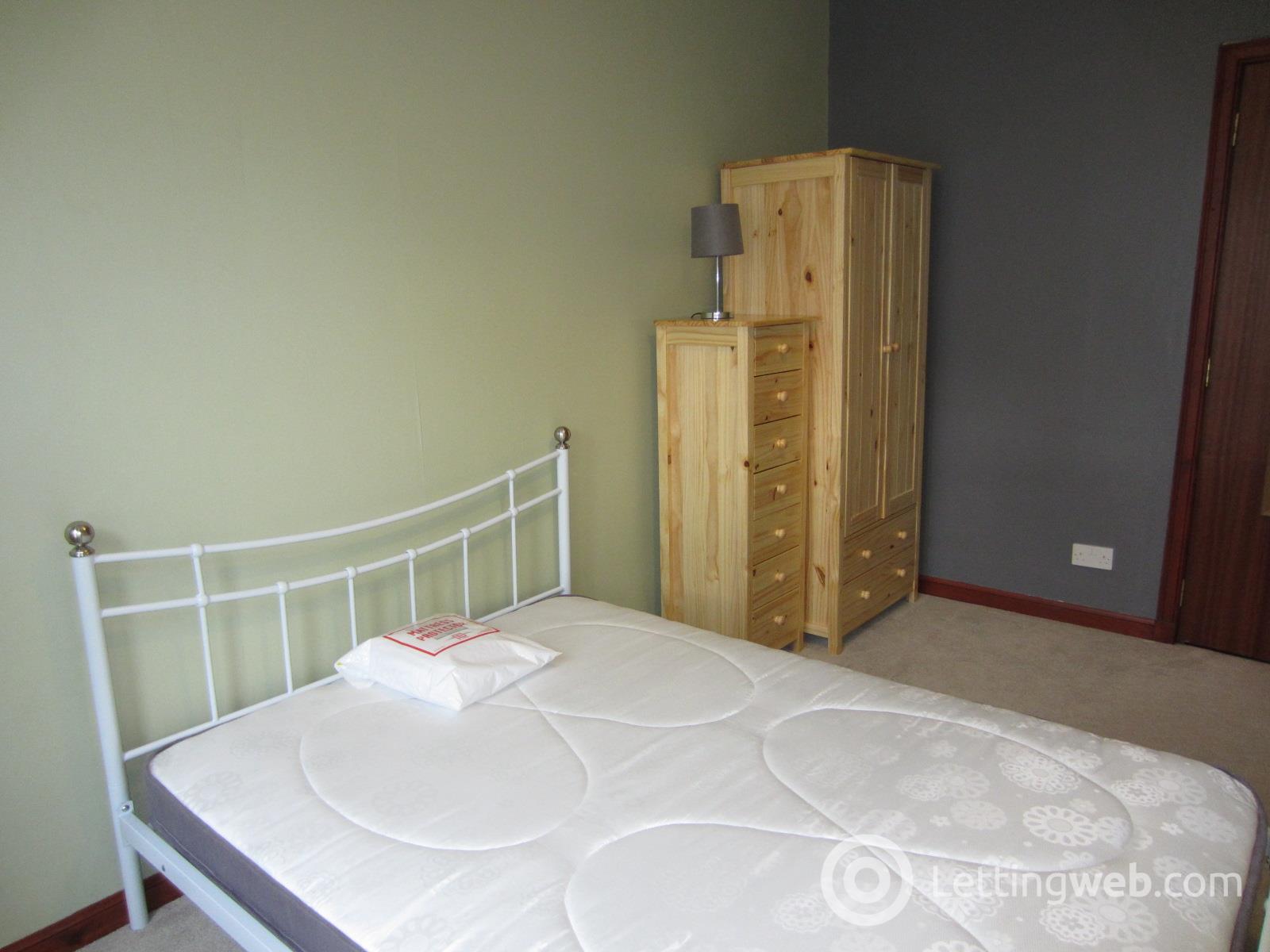 Property to rent in Wallfield Place, Rosemount, Aberdeen, AB25