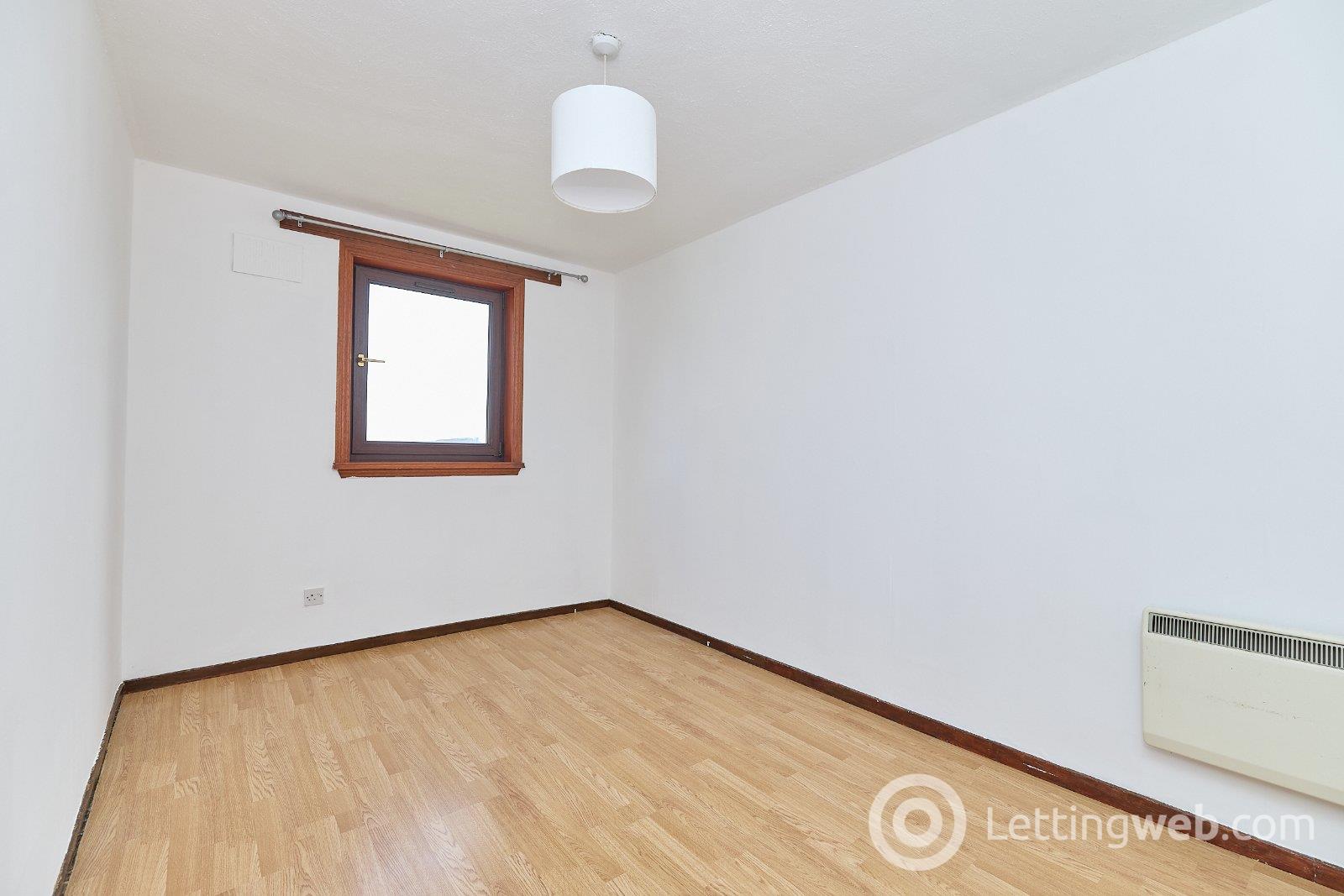 Property to rent in Old Croft Place, Aberdeen, AB16