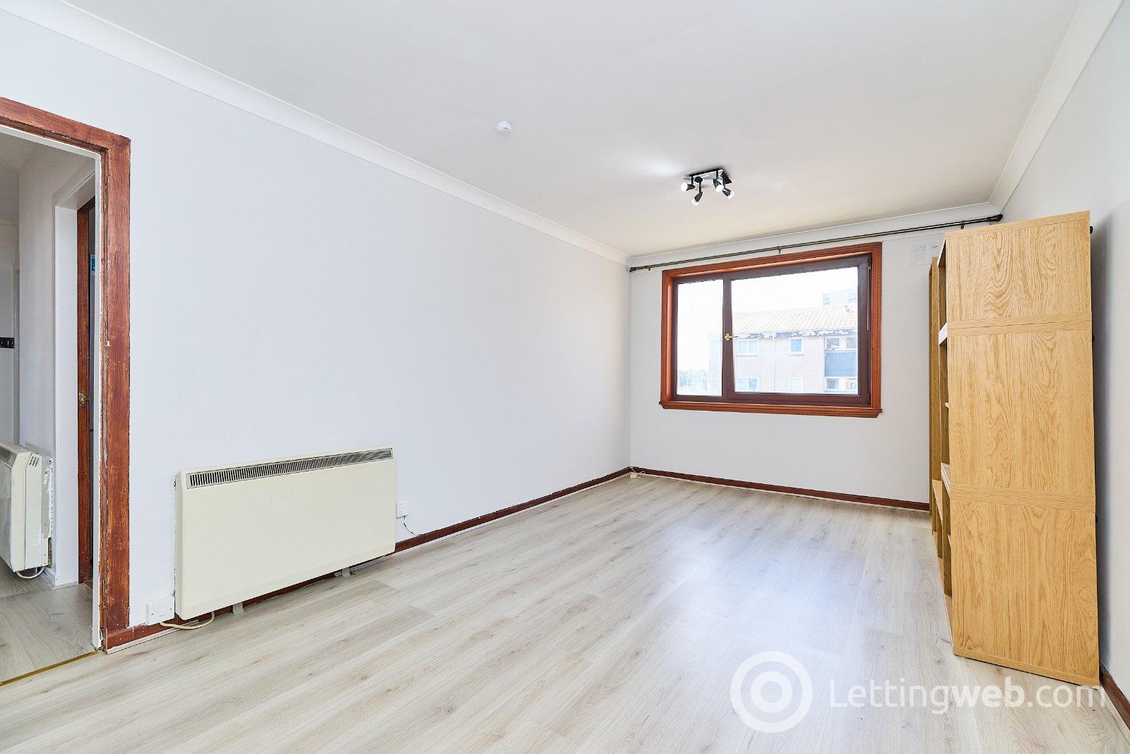 Property to rent in Old Croft Place, Aberdeen, AB16