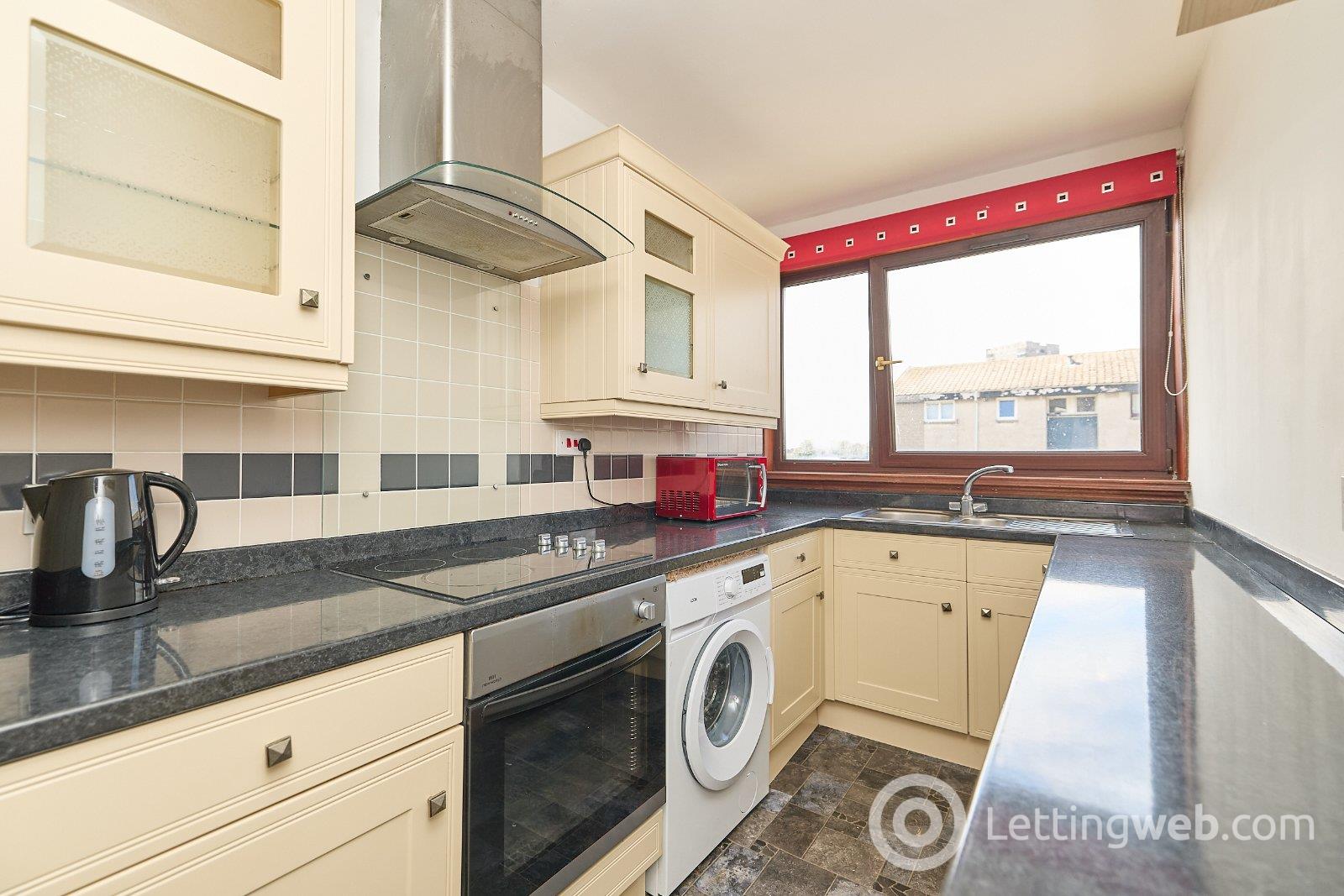 Property to rent in Old Croft Place, Aberdeen, AB16
