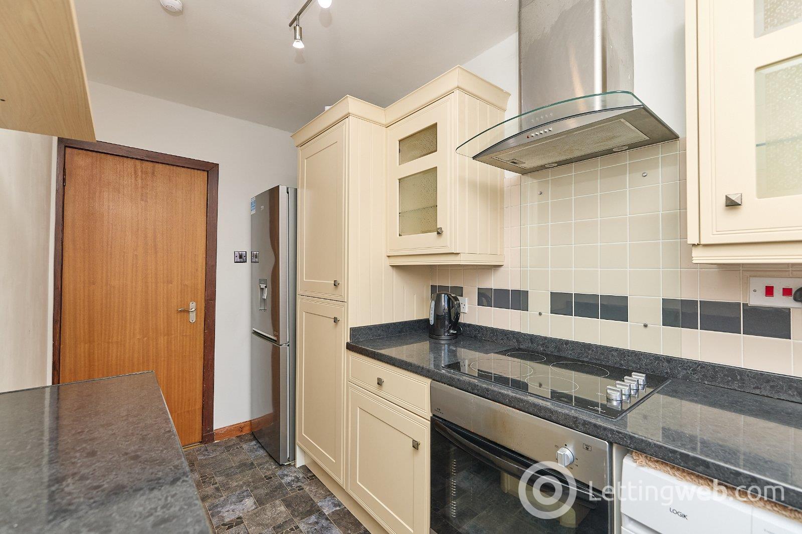 Property to rent in Old Croft Place, Aberdeen, AB16