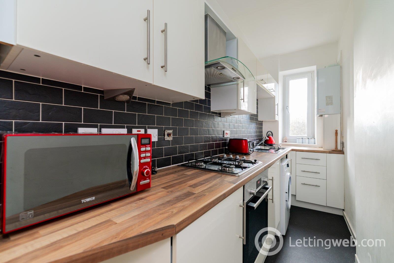 Property to rent in Fonthill Road, Aberdeen, City Centre, AB11