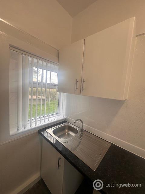 Property to rent in Renshaw Drive, Glasgow, G52