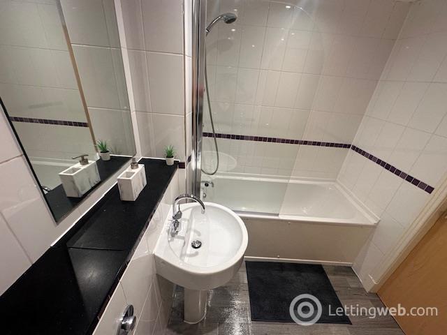 Property to rent in 350 Argyle Street