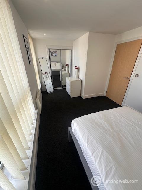 Property to rent in 350 Argyle Street