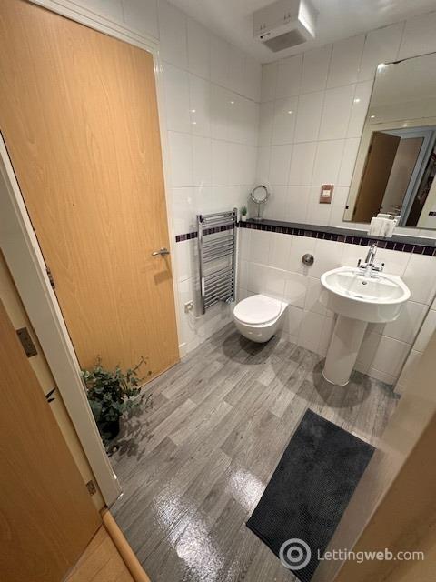 Property to rent in 350 Argyle Street