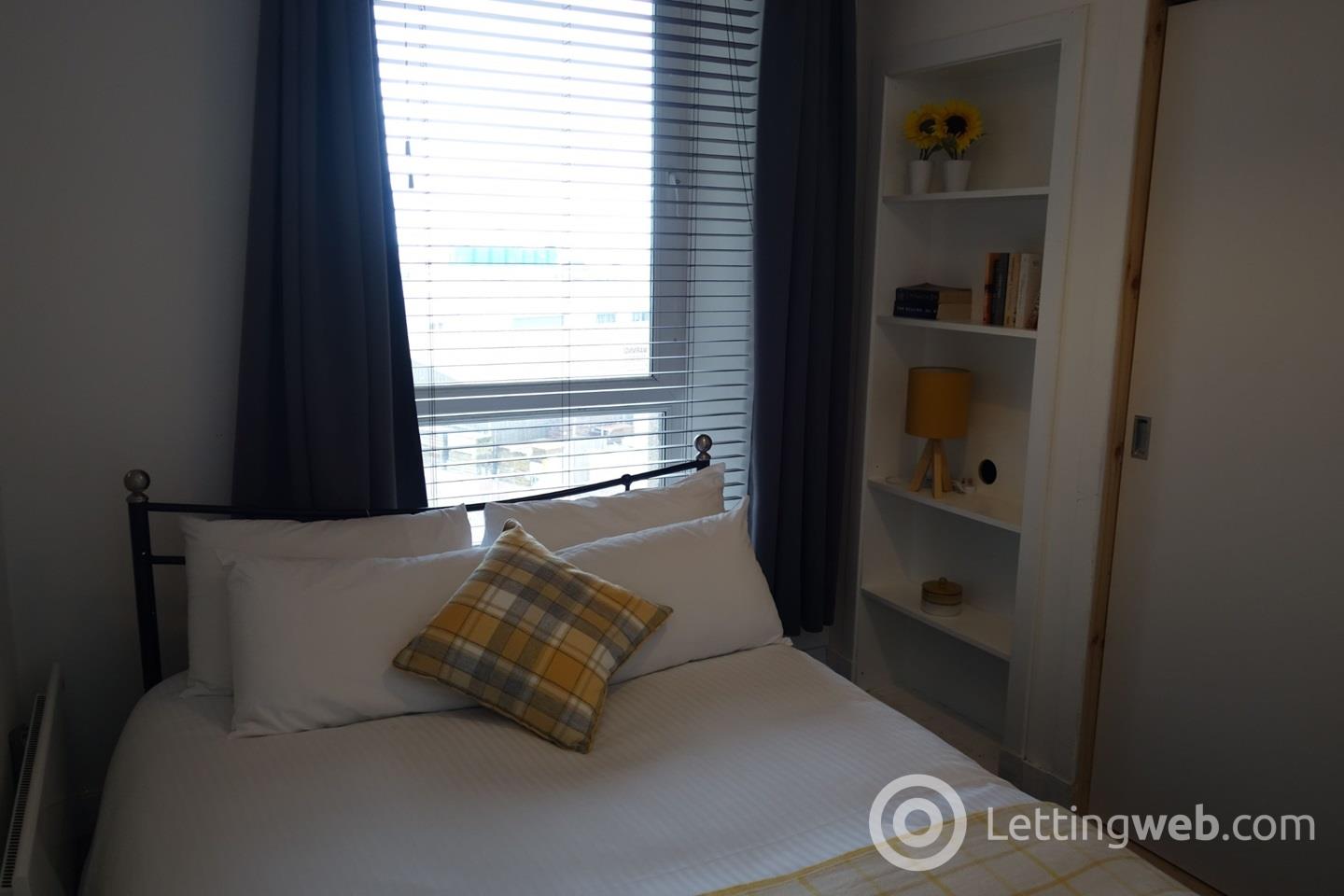 Property to rent in Victoria Road, Aberdeen, AB11 9LU
