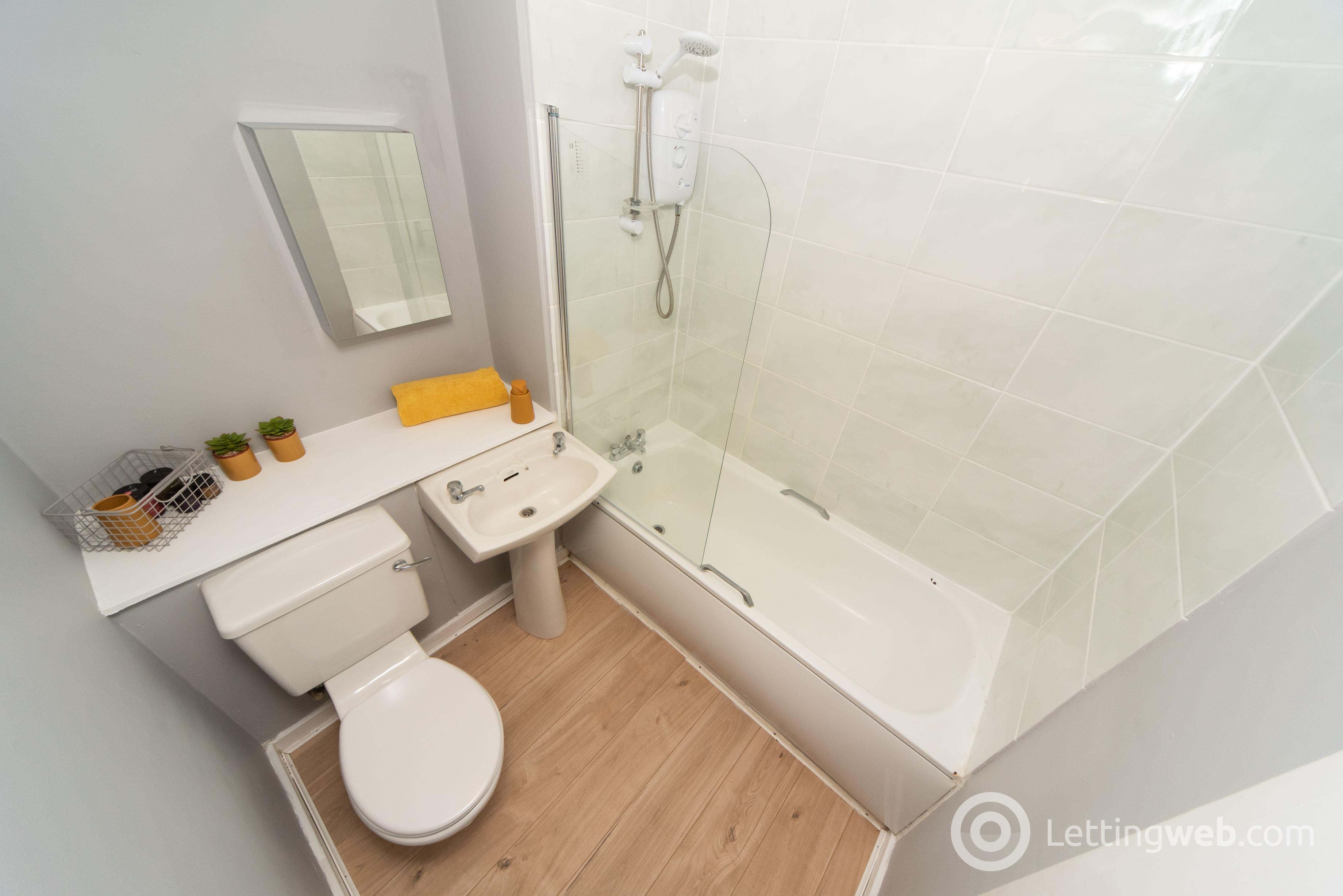 Property to rent in King Street, Aberdeen, AB24 1SD